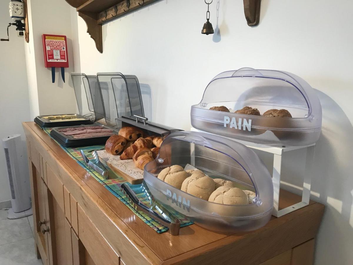 Le Sart-Belles Bed & Breakfast Bagian luar foto