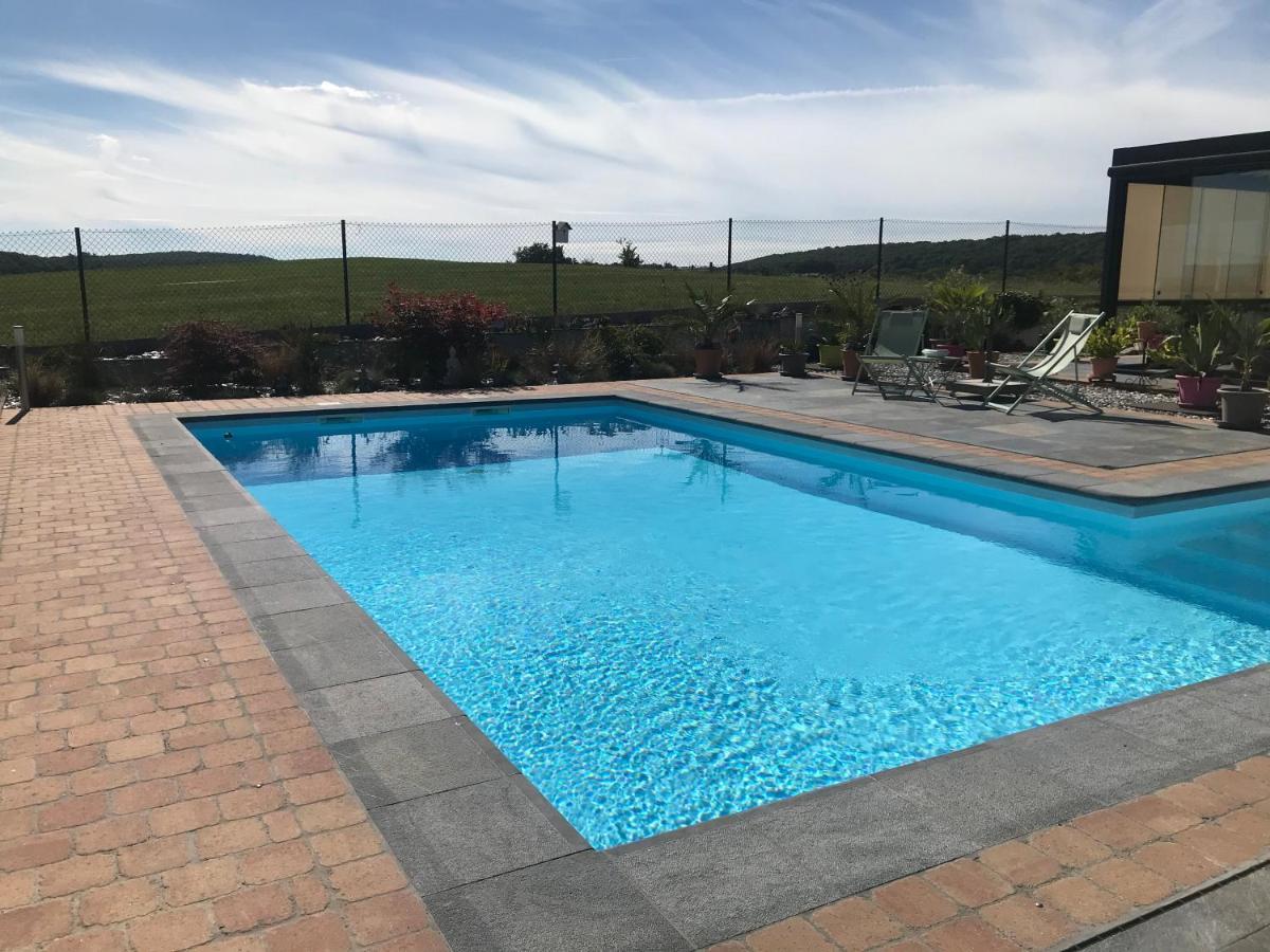 Le Sart-Belles Bed & Breakfast Bagian luar foto