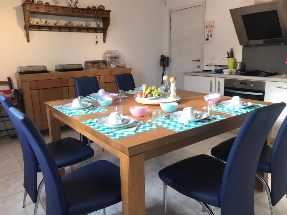 Le Sart-Belles Bed & Breakfast Bagian luar foto